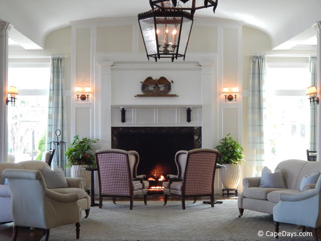 Elegant lounge with fireplace Elegant lounge with fireplace