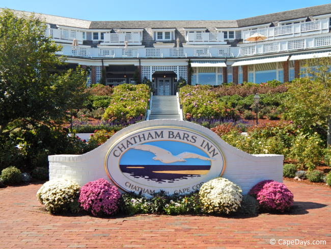 Main Inn and entryway at Chatham Bars Inn Main Inn and entryway at Chatham Bars Inn