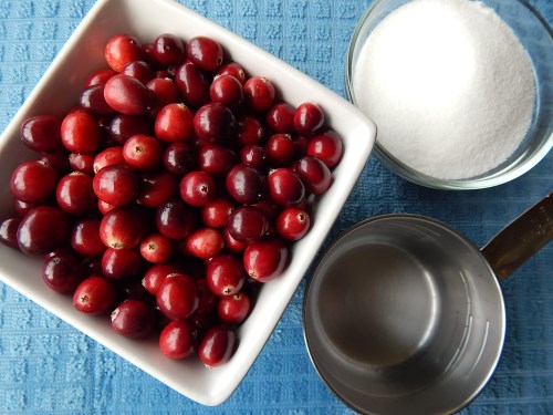 Fresh cranberries, water, and sugar