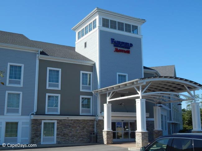 Parking lot and entrance to lobby at Fairfield Inn Cape Cod Parking lot and entrance to lobby at Fairfield Inn Cape Cod