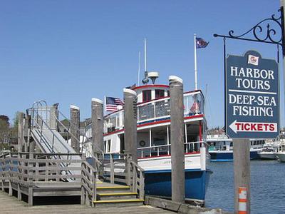 Hyannis Harbour Tour Boat